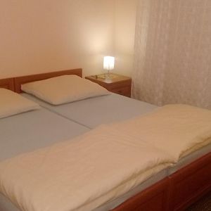Pokój z łóżkiem queen-size
